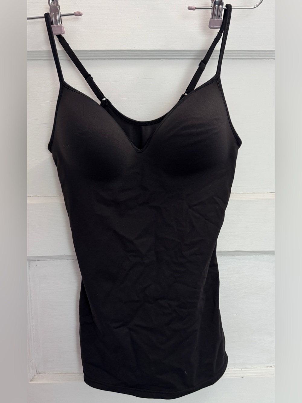 Maidenform Black Seamless Camisole with Built-In Shelf Bra